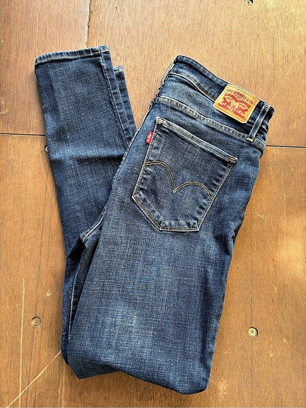 Levi's 721 High Rise Skinny Jeans Straight Leg Jeans in Blue Like New (514)